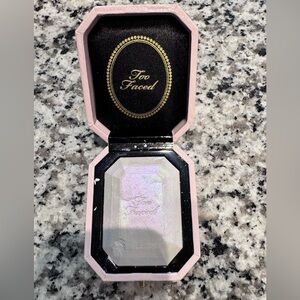Too Faced Prismatic Highlighter in Iridescent Pink